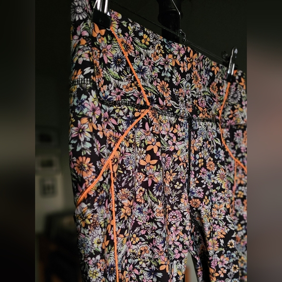 Free People Movement Eden Floral Leggings - Picture 3 of 4